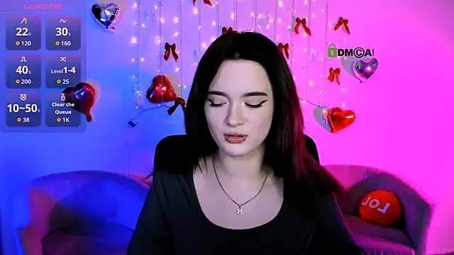 liana kisses online show from March 6, 7:53 pm