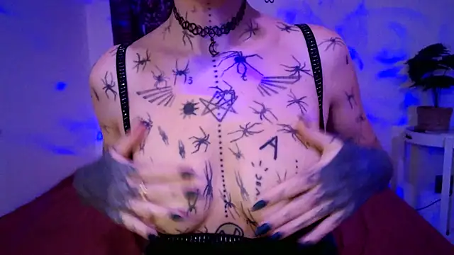 ValeryCrowley14 online show from January 9, 8:32 am