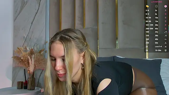 LeslieMines online show from January 16, 5:55 am