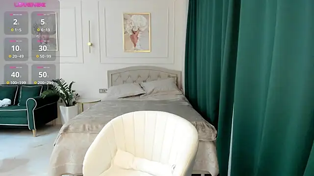 Snapshot of Jolie_Ozolla chatting on February 24, 5:53 pm Jolie Ozolla online show from February 24, 5:53 pm