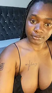 Snapshot of judy_the_booty chatting on October 31, 1:52 pm judy the booty online show from October 31, 1:52 pm