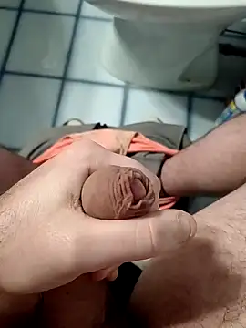 Snapshot of Durovoglioso2 chatting on February 23, 11:55 am Durovoglioso2 online show from February 23, 11:55 am