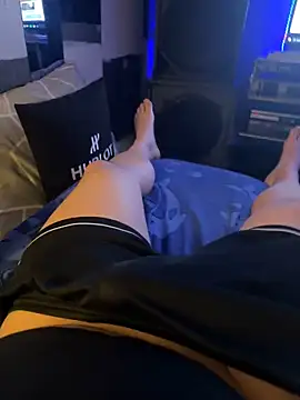 Snapshot of MatthewEmme chatting on December 2, 11:50 pm MatthewEmme online show from December 2, 11:50 pm