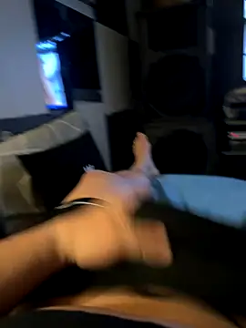 Snapshot of MatthewEmme chatting on November 10, 12:37 am MatthewEmme online show from November 10, 12:37 am