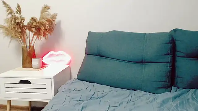 Snapshot of AliseSexyDoll777 chatting on October 27, 4:52 pm AliseSexyDoll777 online show from October 27, 4:52 pm