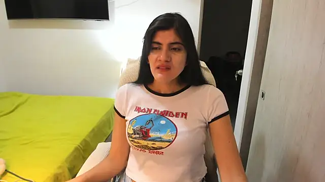 misstoya online show from November 1, 1:34 am