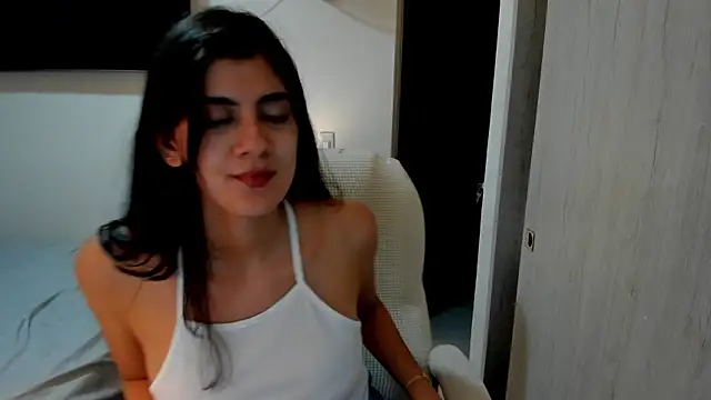 Snapshot of misstoya chatting on September 26, 1:01 am misstoya online show from September 26, 1:01 am