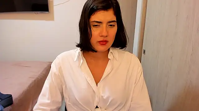 misstoya online show from March 12, 2:06 am