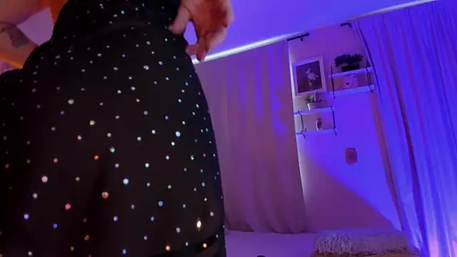 martinaaricci online show from February 19, 3:20 pm