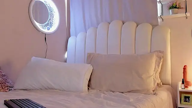 Snapshot of martinaaricci chatting on September 26, 1:40 pm martinaaricci online show from September 26, 1:40 pm