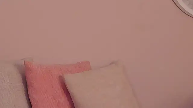 Snapshot of martinaaricci chatting on September 19, 1:37 pm martinaaricci online show from September 19, 1:37 pm