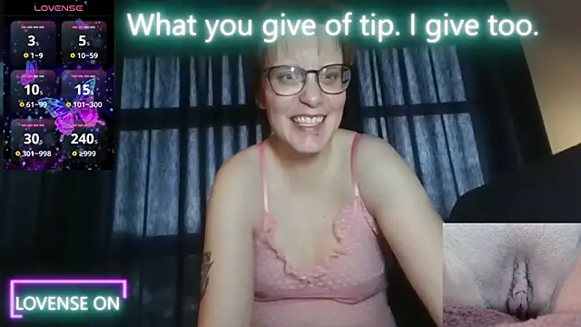 PernillaGirl online show from March 2, 4:36 pm