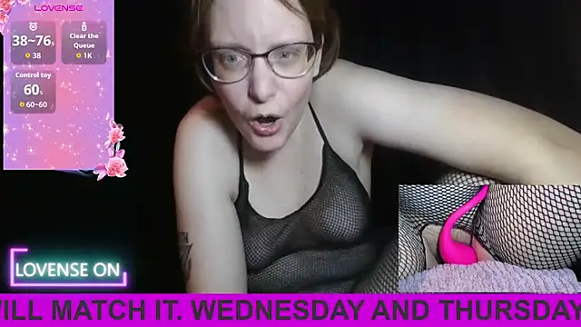 PernillaGirl online show from September 25, 6:58 pm