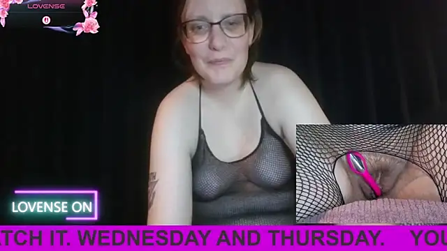 PernillaGirl online show from September 24, 6:03 pm