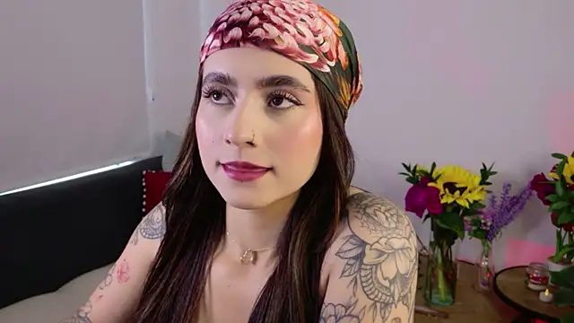 Snapshot of pamela__mar chatting on January 13, 9:19 pm pamela mar online show from January 13, 9:19 pm