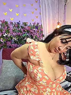 bigboobsrose1 online show from September 25, 11:11 pm