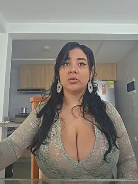 bigboobsrose1 online show from February 6, 4:03 pm