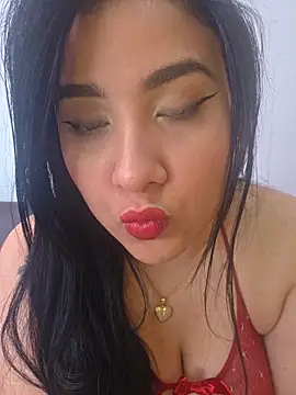 Snapshot of bigboobsrose1 chatting on June 9, 3:13 pm bigboobsrose1 online show from June 9, 3:13 pm