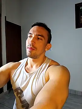 jhay-crux online show from December 3, 10:31 pm