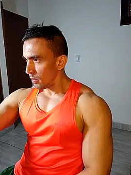 Snapshot of jhay-crux chatting on February 4, 12:16 am jhay-crux online show from February 4, 12:16 am