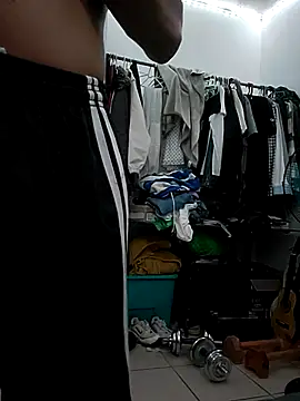 Snapshot of culitotragon24 chatting on November 8, 6:06 am culitotragon24 online show from November 8, 6:06 am