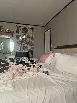 Sweetdee222x online show from February 27, 11:37 pm