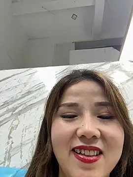 Efangfang online show from March 2, 11:52 am
