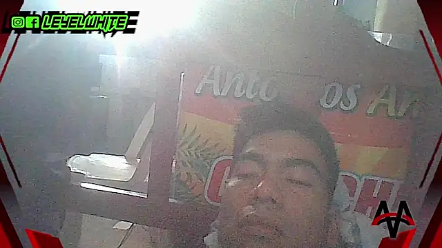 Snapshot of leyel00155 chatting on October 19, 11:46 am leyel00155 online show from October 19, 11:46 am