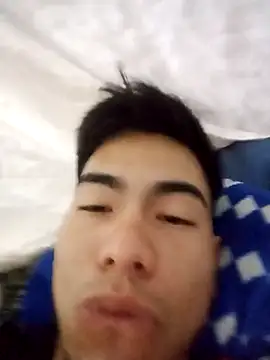 Snapshot of leyel00155 chatting on November 10, 12:10 pm leyel00155 online show from November 10, 12:10 pm