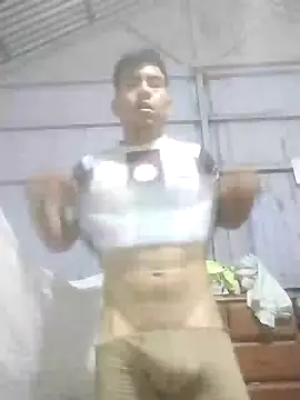 Snapshot of leyel00155 chatting on November 5, 11:46 am leyel00155 online show from November 5, 11:46 am