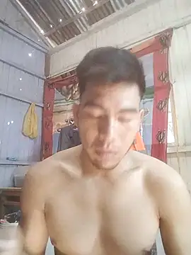 Snapshot of leyel00155 chatting on November 8, 1:36 pm leyel00155 online show from November 8, 1:36 pm