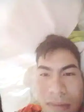 Snapshot of leyel00155 chatting on November 9, 1:37 pm leyel00155 online show from November 9, 1:37 pm