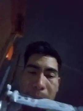 Snapshot of leyel00155 chatting on December 5, 2:43 am leyel00155 online show from December 5, 2:43 am