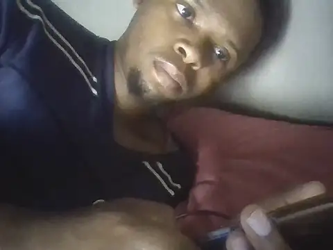 Snapshot of Cummingking025 chatting on October 3, 9:22 am Cummingking025 online show from October 3, 9:22 am