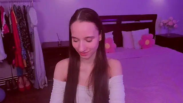 StaceySunny online show from February 17, 5:32 pm