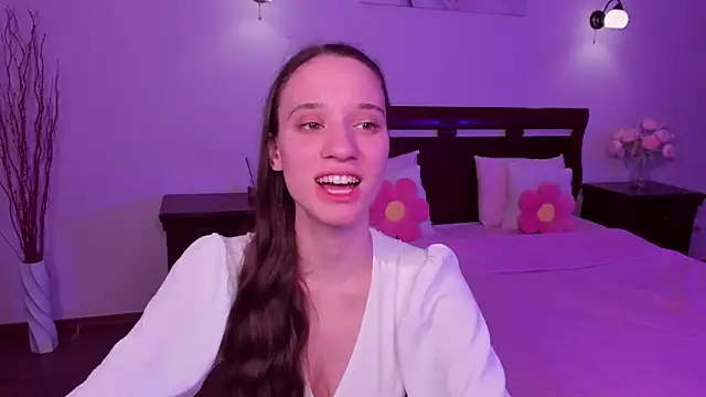 StaceySunny online show from March 29, 5:36 pm