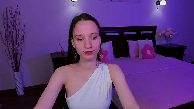 StaceySunny online show from April 30, 5:09 pm