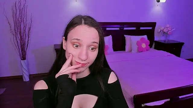 StaceySunny online show from April 29, 5:17 pm
