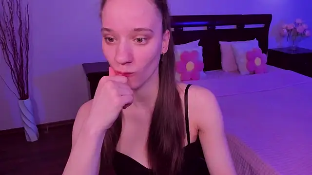 StaceySunny online show from March 31, 5:26 pm
