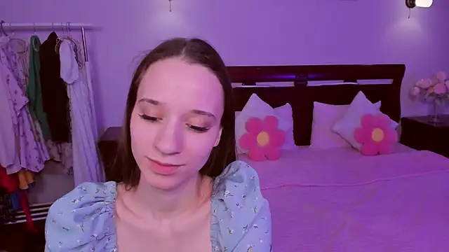 StaceySunny online show from February 11, 5:46 pm