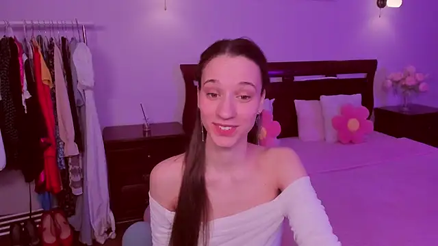 StaceySunny online show from February 16, 5:11 pm