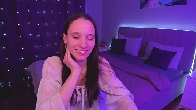 StaceySunny online show from February 11, 2:57 pm