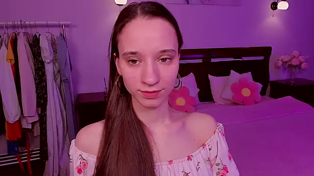 StaceySunny online show from February 4, 4:35 pm