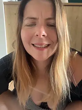 Nina blain online show from March 22, 12:40 pm