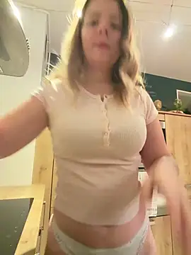 Nina blain online show from February 12, 9:20 am