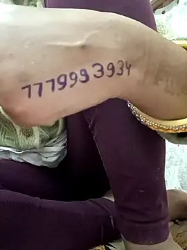 Snapshot of Angel-life chatting on December 5, 5:54 am Angel-life online show from December 5, 5:54 am