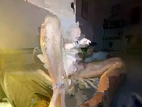 onidww online show from October 31, 12:40 am