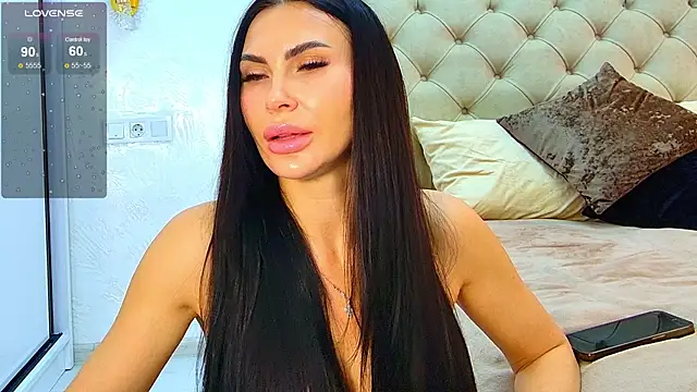 KimDavisBaby online show from April 12, 8:28 am