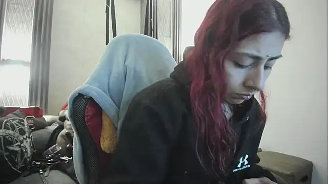 Snapshot of selene_red_ chatting on January 14, 2:09 pm selene red online show from January 14, 2:09 pm