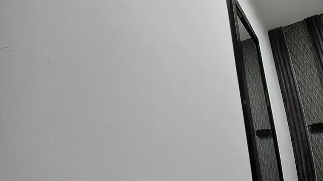 selene red  online show from April 15, 1:44 am